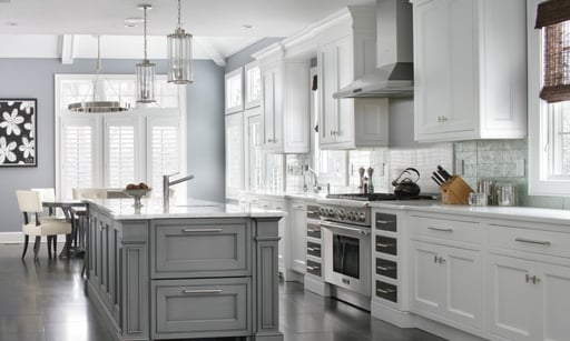 Grey-kitchen-with-middle-island