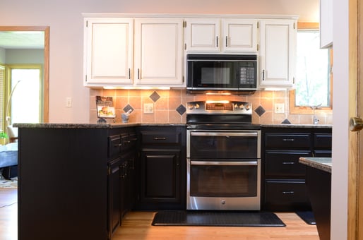 Black and white two-tone kitchen cabinets