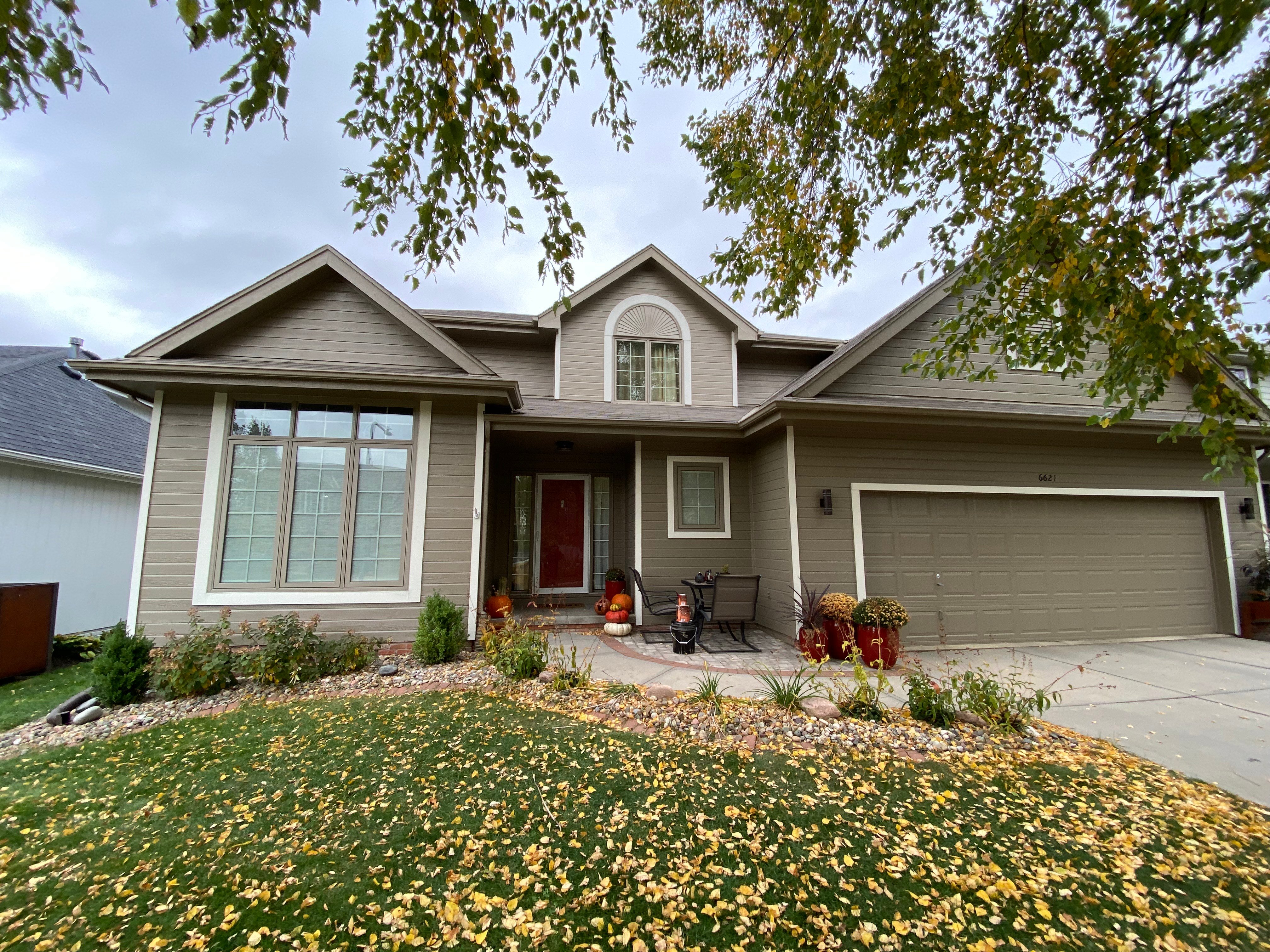 5 Advantages of Exterior Painting in the Fall